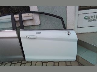 bontott FORD FIESTA VII Jobb első Ajtó (Részeivel)