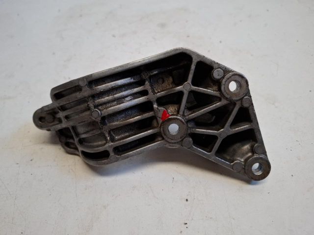 bontott FORD FIESTA VII Jobb első Féltengely Tartó