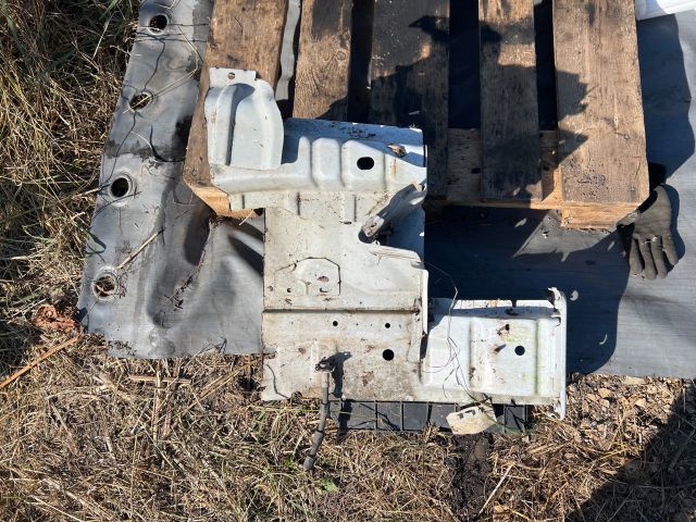 bontott FORD FIESTA VII Jobb első Hossznyúlvány