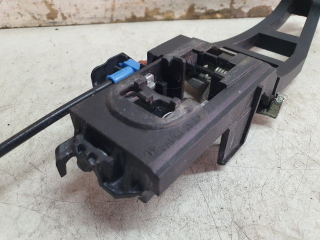 bontott FORD FIESTA VII Jobb első Külső Kilincsfészek