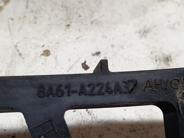 bontott FORD FIESTA VII Jobb első Külső Kilincsfészek