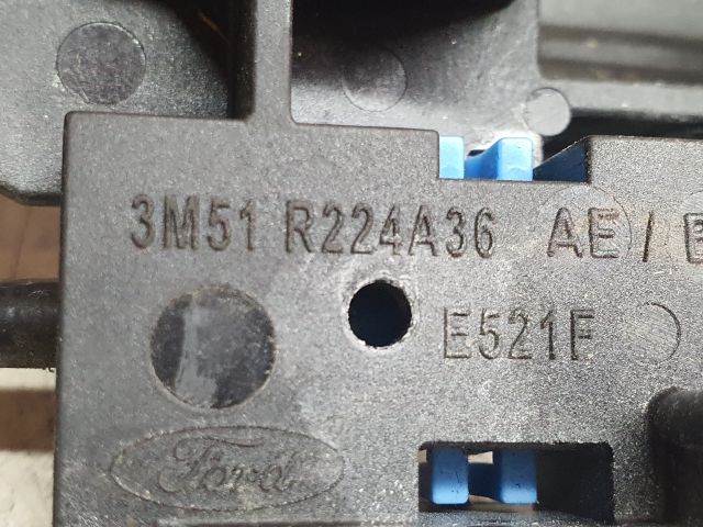 bontott FORD FIESTA VII Jobb első Külső Kilincsfészek