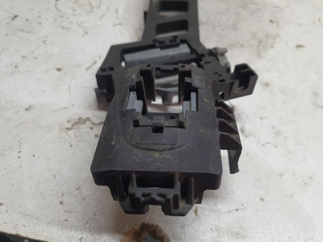 bontott FORD FIESTA VII Jobb első Külső Kilincsfészek