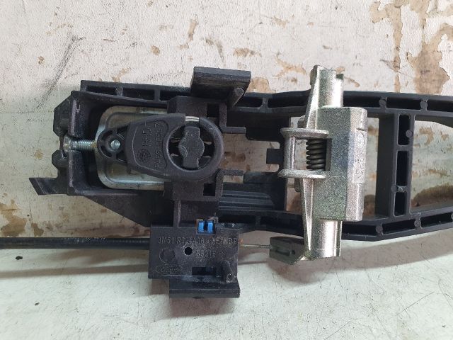 bontott FORD FIESTA VII Jobb első Külső Kilincsfészek