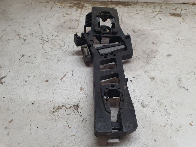 bontott FORD FIESTA VII Jobb első Külső Kilincsfészek