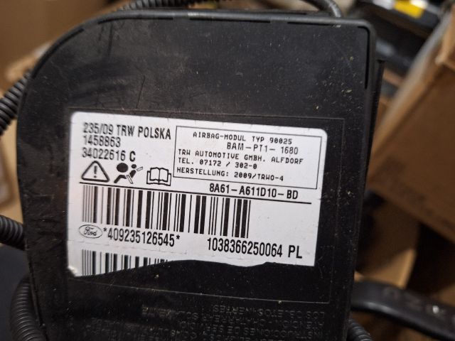 bontott FORD FIESTA VII Jobb Függönylégzsák és Oldallégzsák