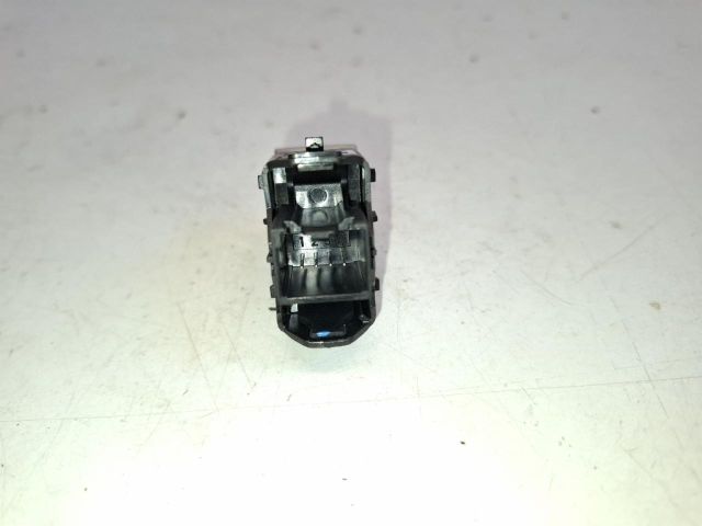 bontott FORD FIESTA VII Jobb hátsó Ablakemelő Kapcsoló