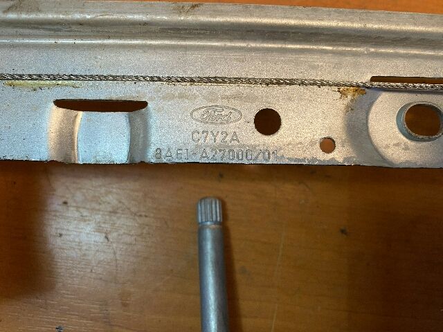 bontott FORD FIESTA VII Jobb hátsó Ablakemelő Szerkezet (Elektromos)