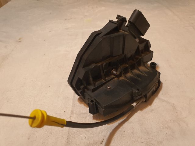 bontott FORD FIESTA VII Jobb hátsó Ajtózár