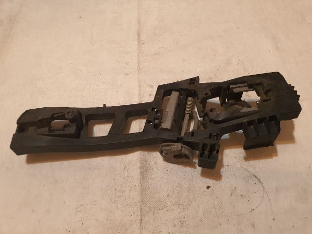 bontott FORD FIESTA VII Jobb hátsó Külső Kilincsfészek