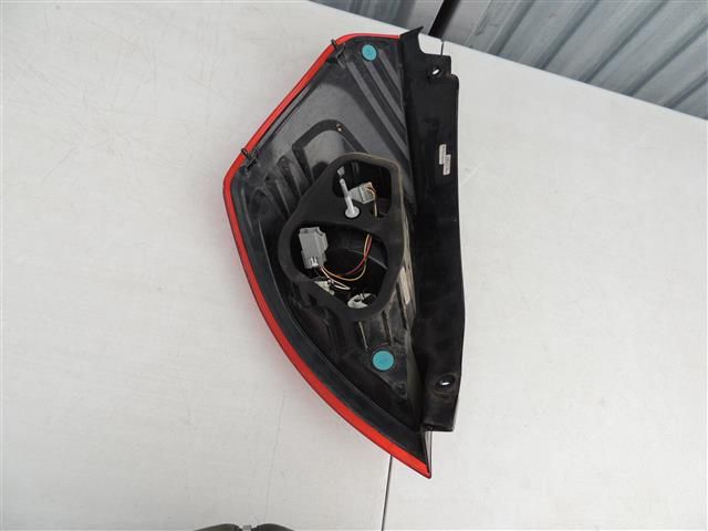 bontott FORD FIESTA VII Jobb Hátsó Lámpa