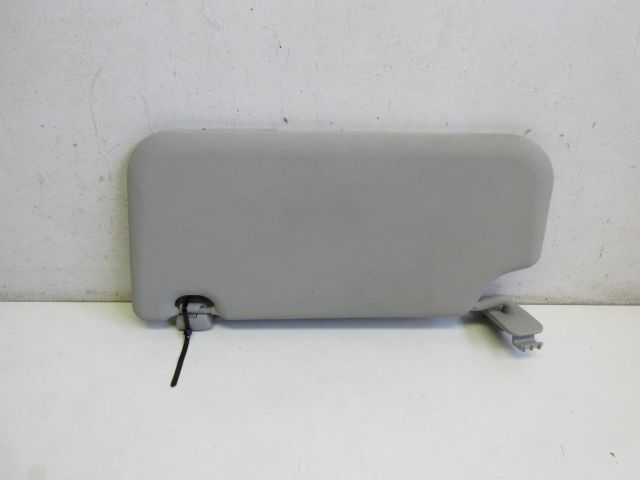 bontott FORD FIESTA VII Jobb Napellenző