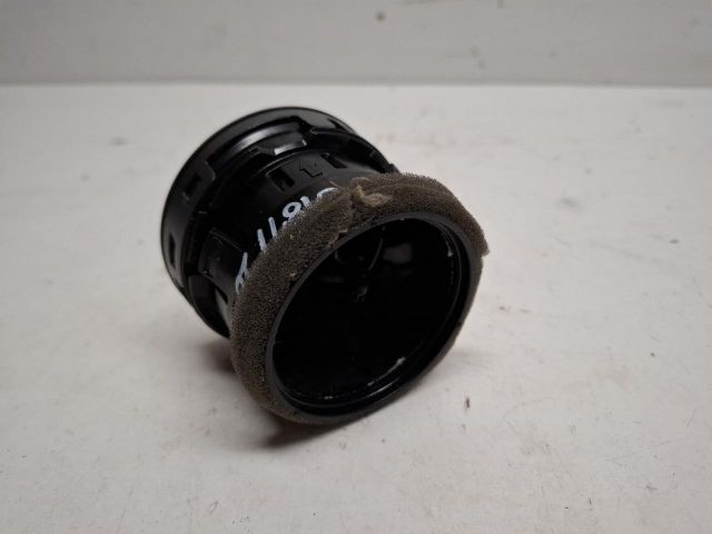 bontott FORD FIESTA VII Jobb Szellőző