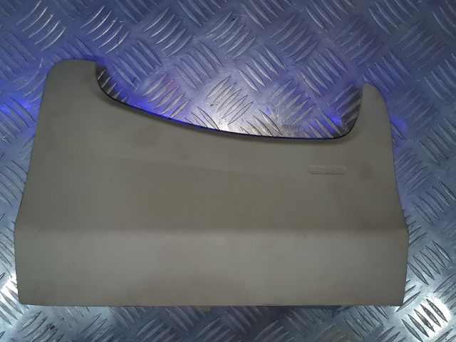 bontott FORD FIESTA VII Jobb Térdlégzsák