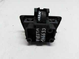 bontott FORD FIESTA VII Kesztyűtartó Nyitó Kar / Gomb