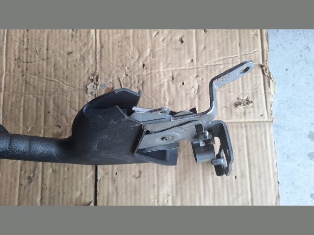 bontott FORD FIESTA VII Kézifék Kar