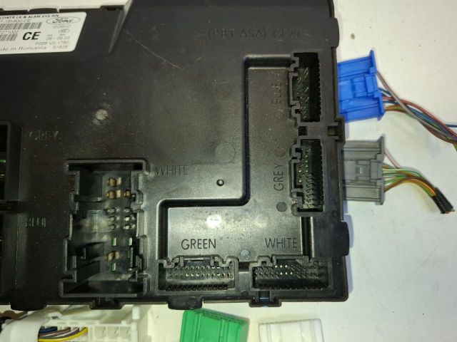 bontott FORD FIESTA VII Komfort Elektronika