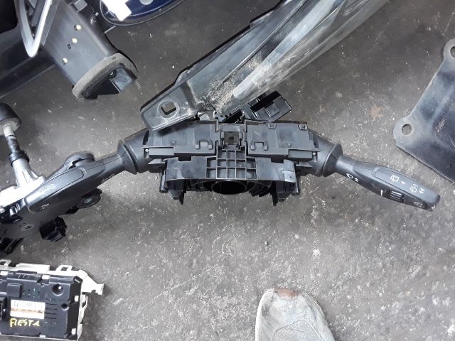 bontott FORD FIESTA VII Komplett Kormánykapcsoló (Bajuszkapcsoló)
