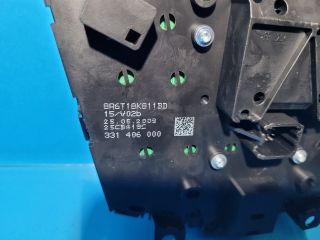 bontott FORD FIESTA VII Középkonzol Vezérlő Panel