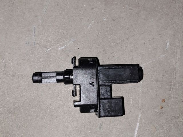 bontott FORD FIESTA VII Kuplung Pedál Kapcsoló