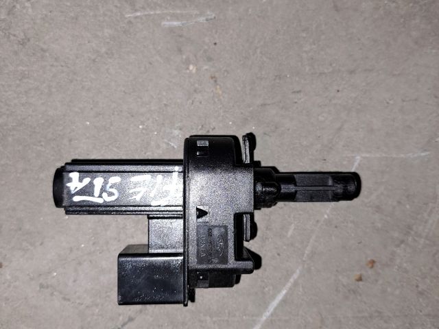 bontott FORD FIESTA VII Kuplung Pedál Kapcsoló