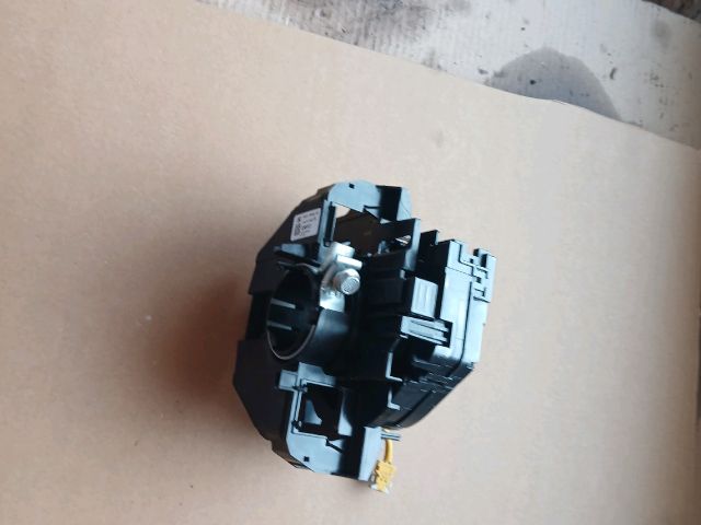 bontott FORD FIESTA VII Légzsák Átvezető Szalagkábel