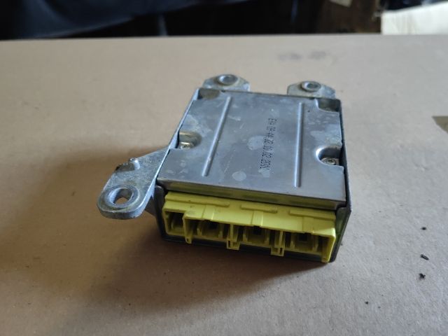 bontott FORD FIESTA VII Légzsák Elektronika