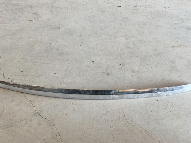 bontott FORD FIESTA VII Motorháztető Díszléc Első