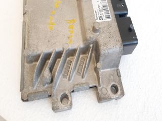 bontott FORD FIESTA VII Motorvezérlő
