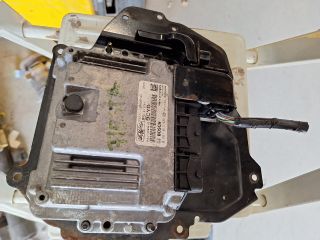 bontott FORD FIESTA VII Motorvezérlő