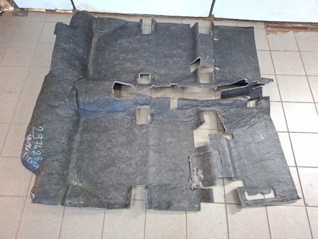 bontott FORD FIESTA VII Padlószőnyeg