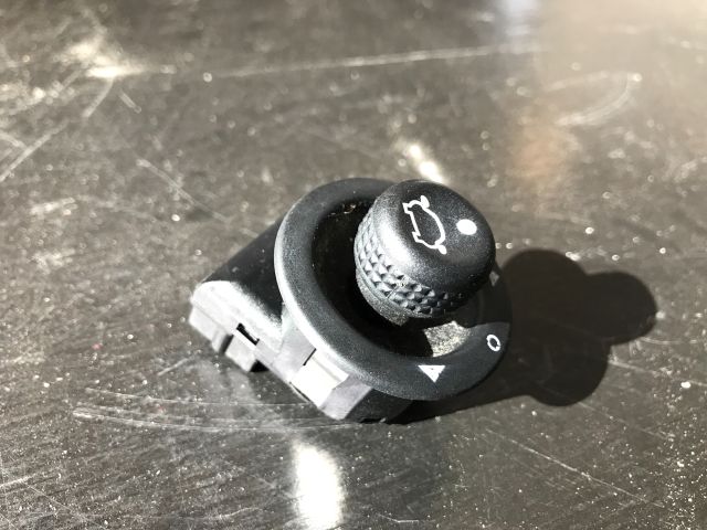 bontott FORD FIESTA VII Tükör Kapcsoló