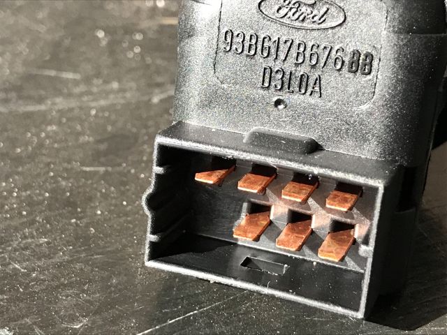 bontott FORD FIESTA VII Tükör Kapcsoló