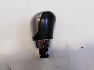 bontott FORD FIESTA VII Váltógomb