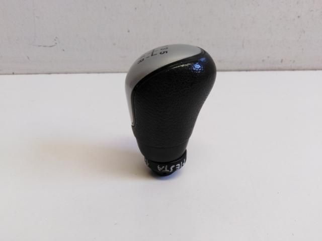 bontott FORD FIESTA VII Váltógomb