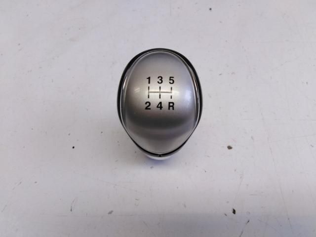 bontott FORD FIESTA VII Váltógomb