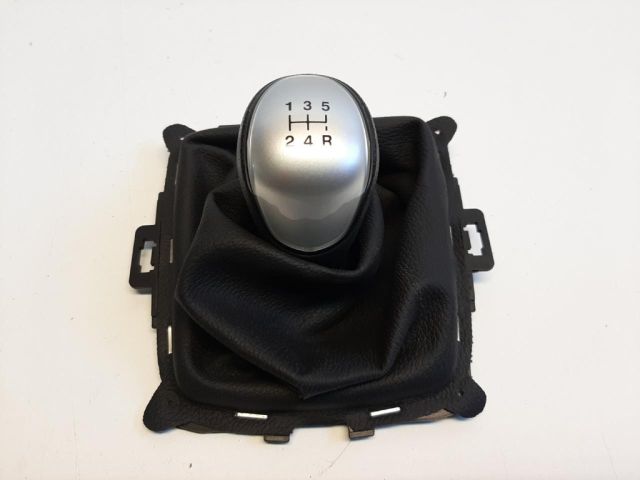 bontott FORD FIESTA VII Váltógomb