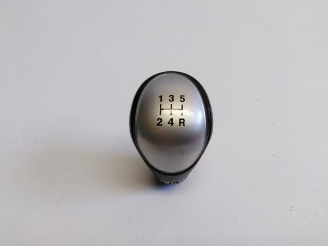 bontott FORD FIESTA VII Váltógomb