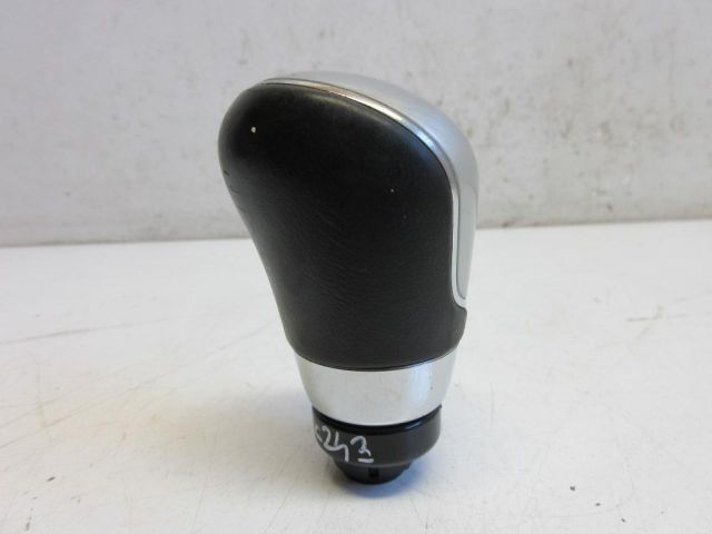 bontott FORD FIESTA VII Váltógomb