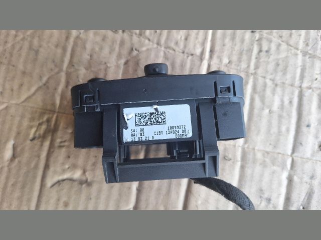 bontott FORD FIESTA VII Világítás Kapcsoló