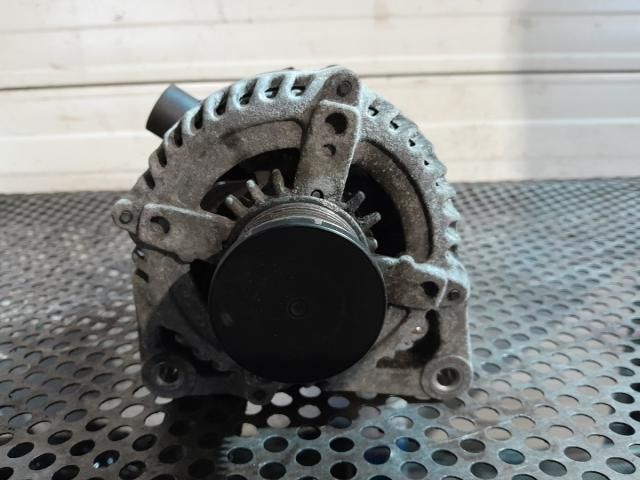 bontott FORD FIESTA VIII Generátor