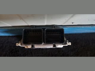 bontott FORD FIESTA VIII Motorvezérlő