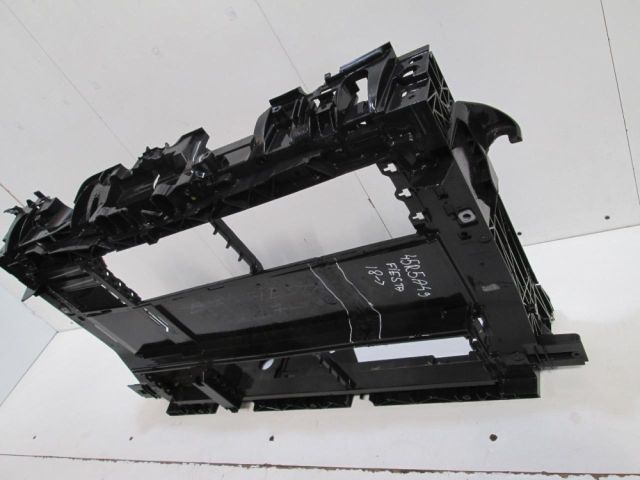 bontott FORD FIESTA VIII Homlokfal (Üres lemez)