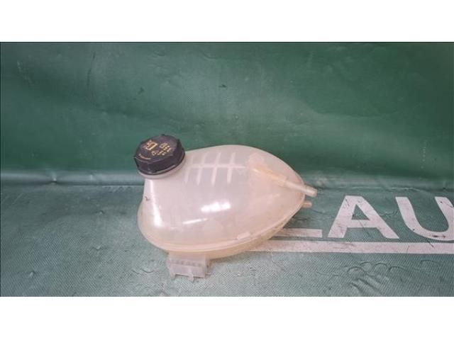 bontott FORD FIESTA VIII Kiegyenlítő Tartály