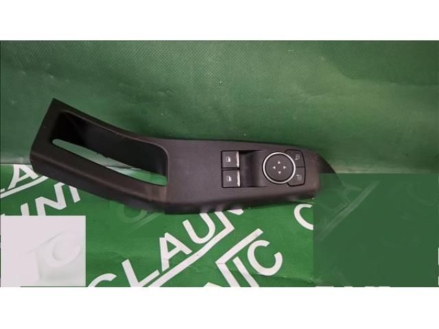 bontott FORD FIESTA VIII Ablakemelő Kapcsoló Négyes / Kettes