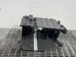 bontott FORD FIESTA VIII Akkumulátor Tartó