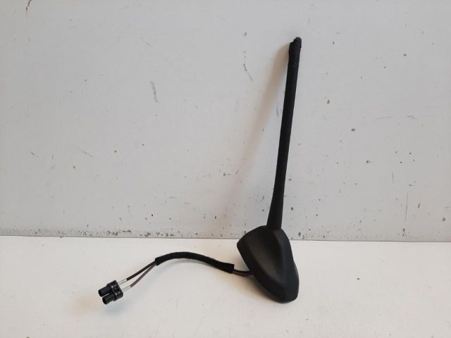 bontott FORD FIESTA VIII Antenna