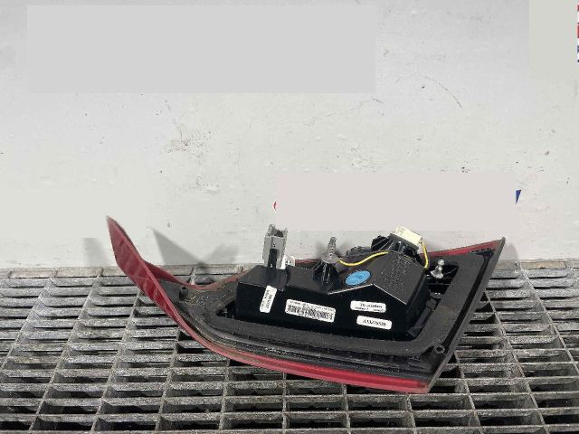 bontott FORD FIESTA VIII Bal Belső Hátsó Lámpa