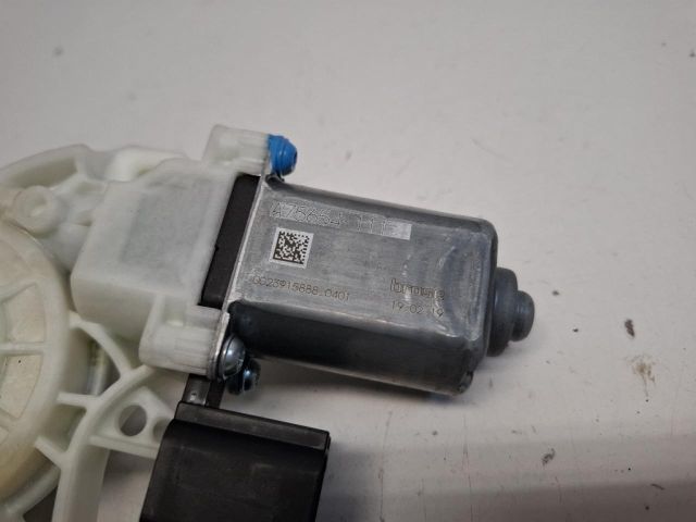 bontott FORD FIESTA VIII Bal első Ablakemelő Motor