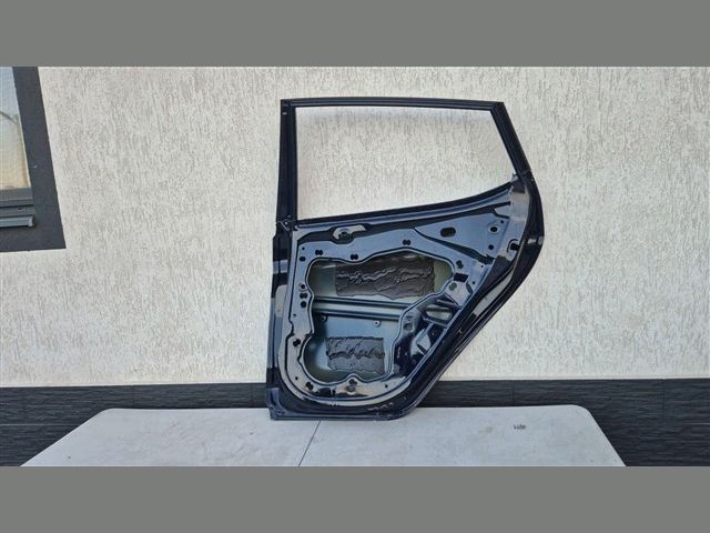 bontott FORD FIESTA VIII Bal első Ajtó (Üres lemez)